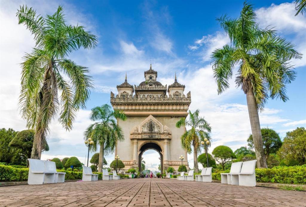 Angkham Hotel Vientiane Exterior photo