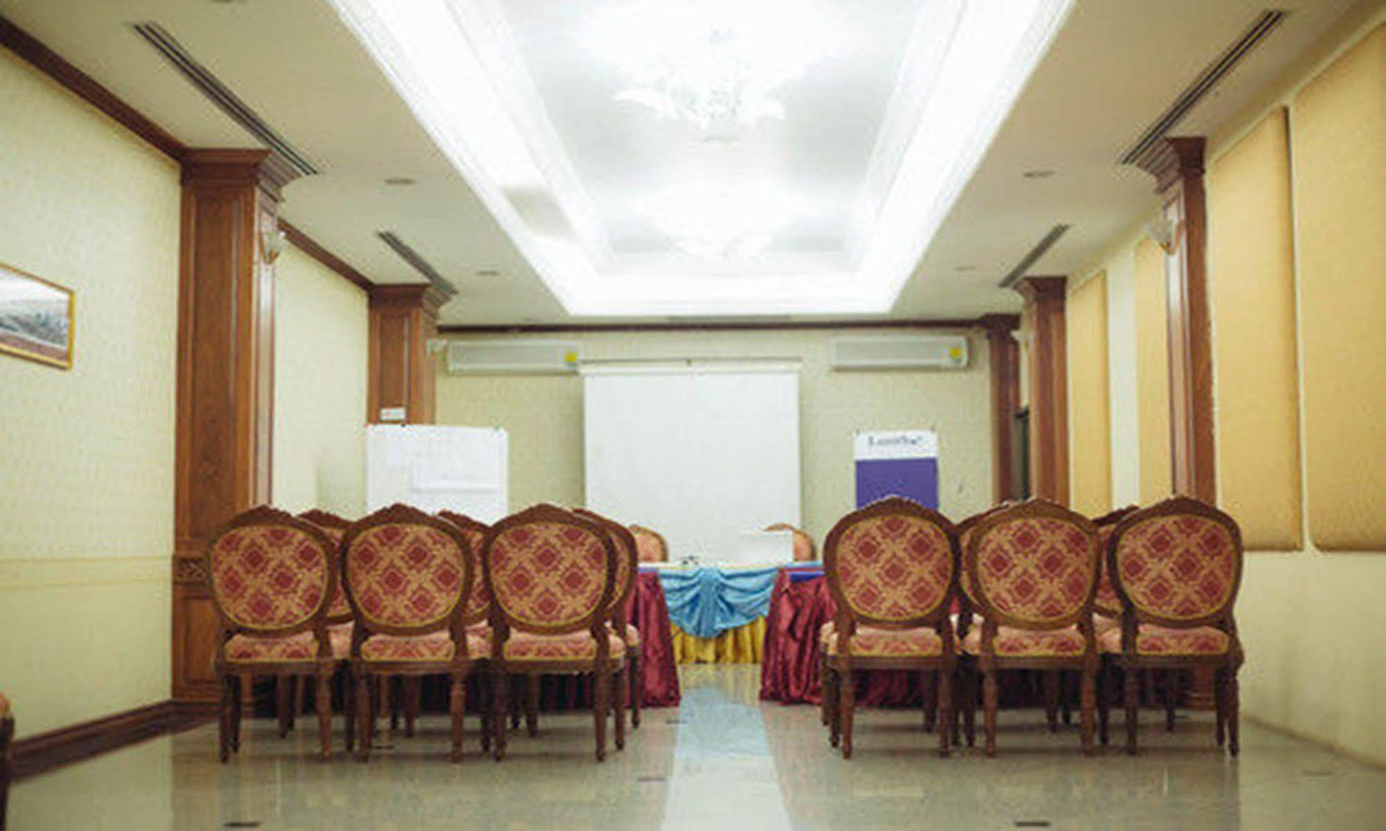 Angkham Hotel Vientiane Exterior photo